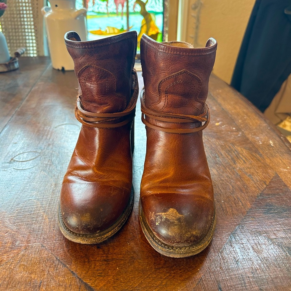 GUC Freebird women’s booties